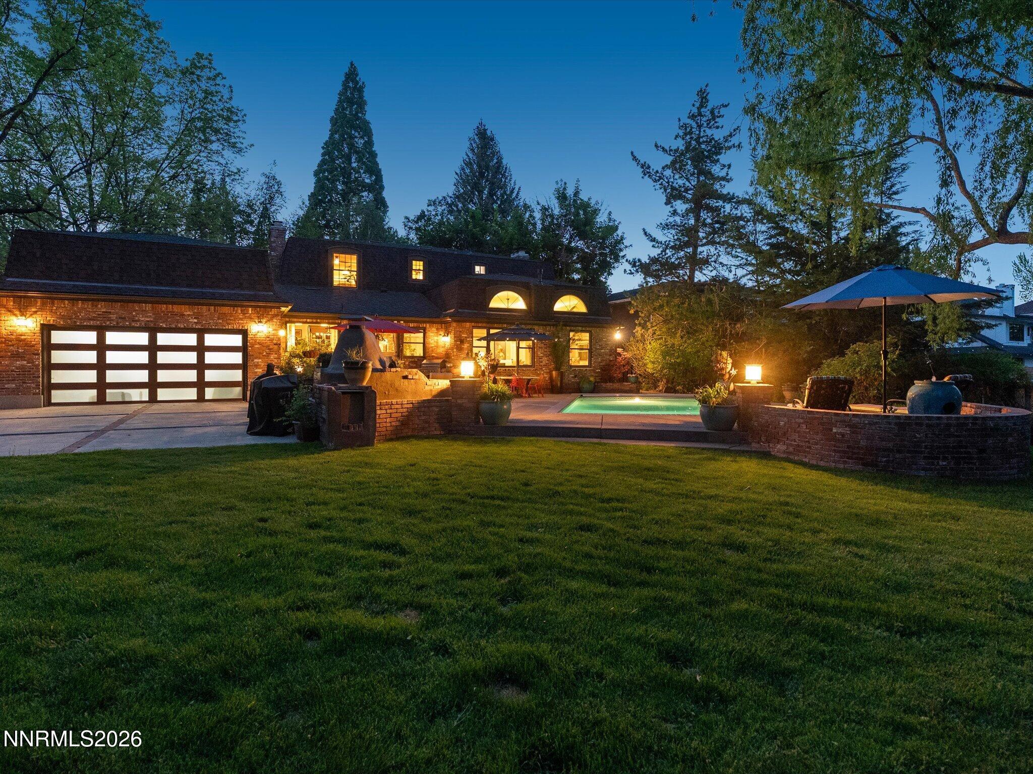 2570 Sharon Way Reno, NV 89509 - Photo 3 of 99 07-2570 Sharon Wy-Twilights-113