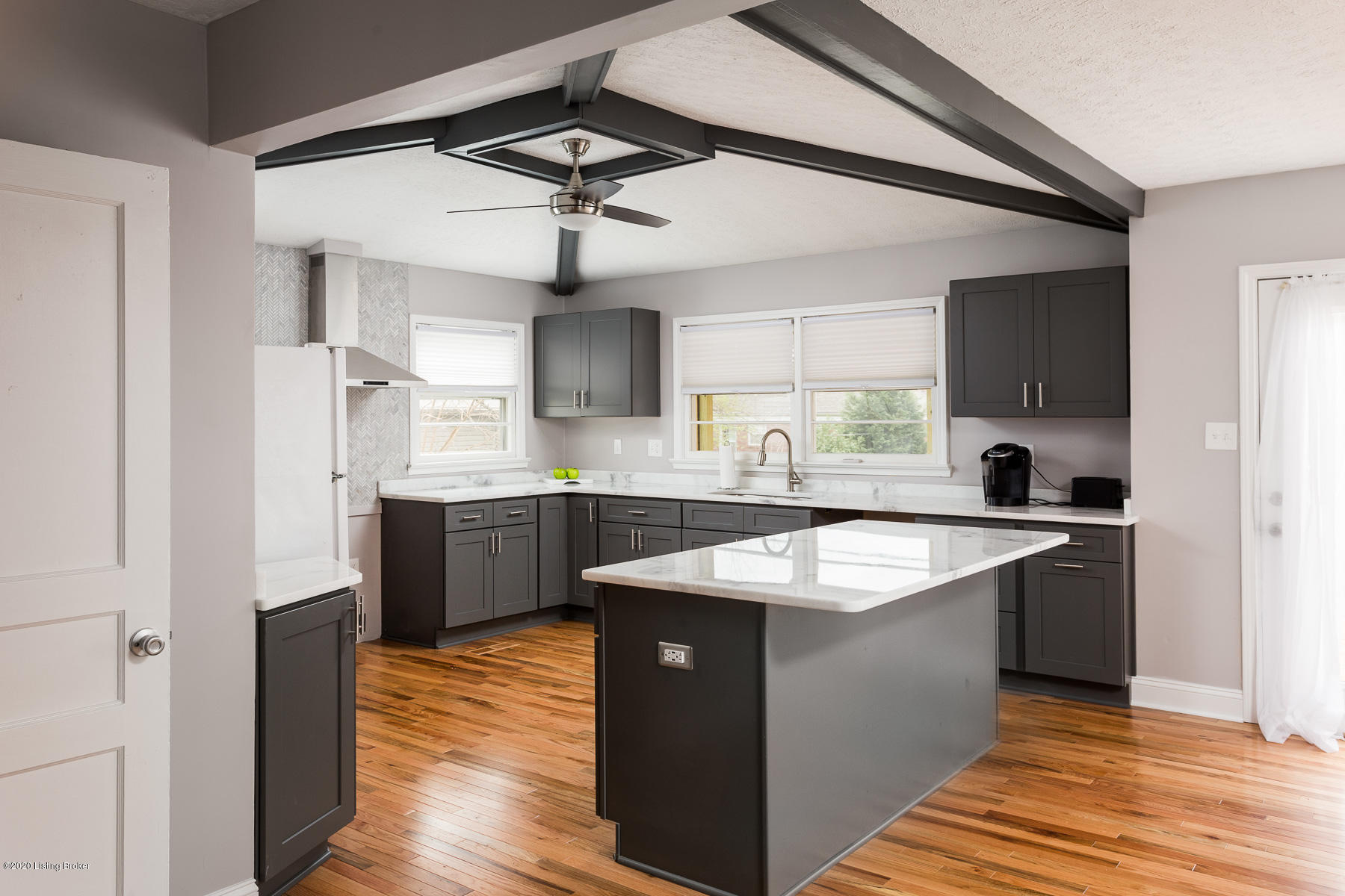 2522 Alanmede Road Louisville, KY 40205 - Photo 6 of 35 Kitchen