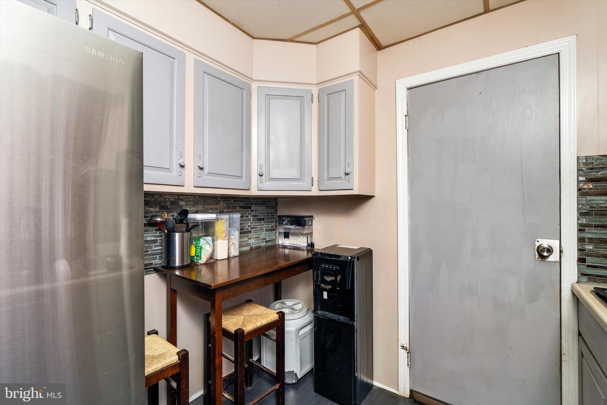 94 Reeger Avenue Hamilton, NJ 08610 - Photo 8 of 26