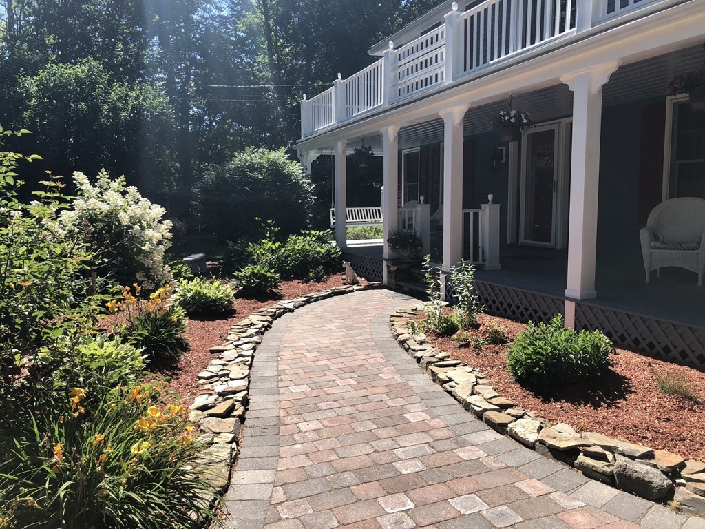 139 Norris Road Tyngsborough, MA 01879 - Photo 3 of 30 Gallery Image 3