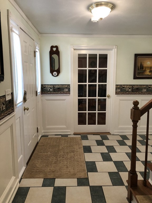 139 Norris Road Tyngsborough, MA 01879 - Photo 4 of 30 Gallery Image 4