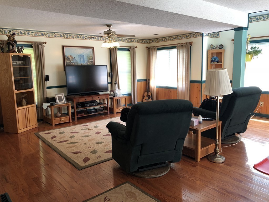 139 Norris Road Tyngsborough, MA 01879 - Photo 9 of 30 Gallery Image 9
