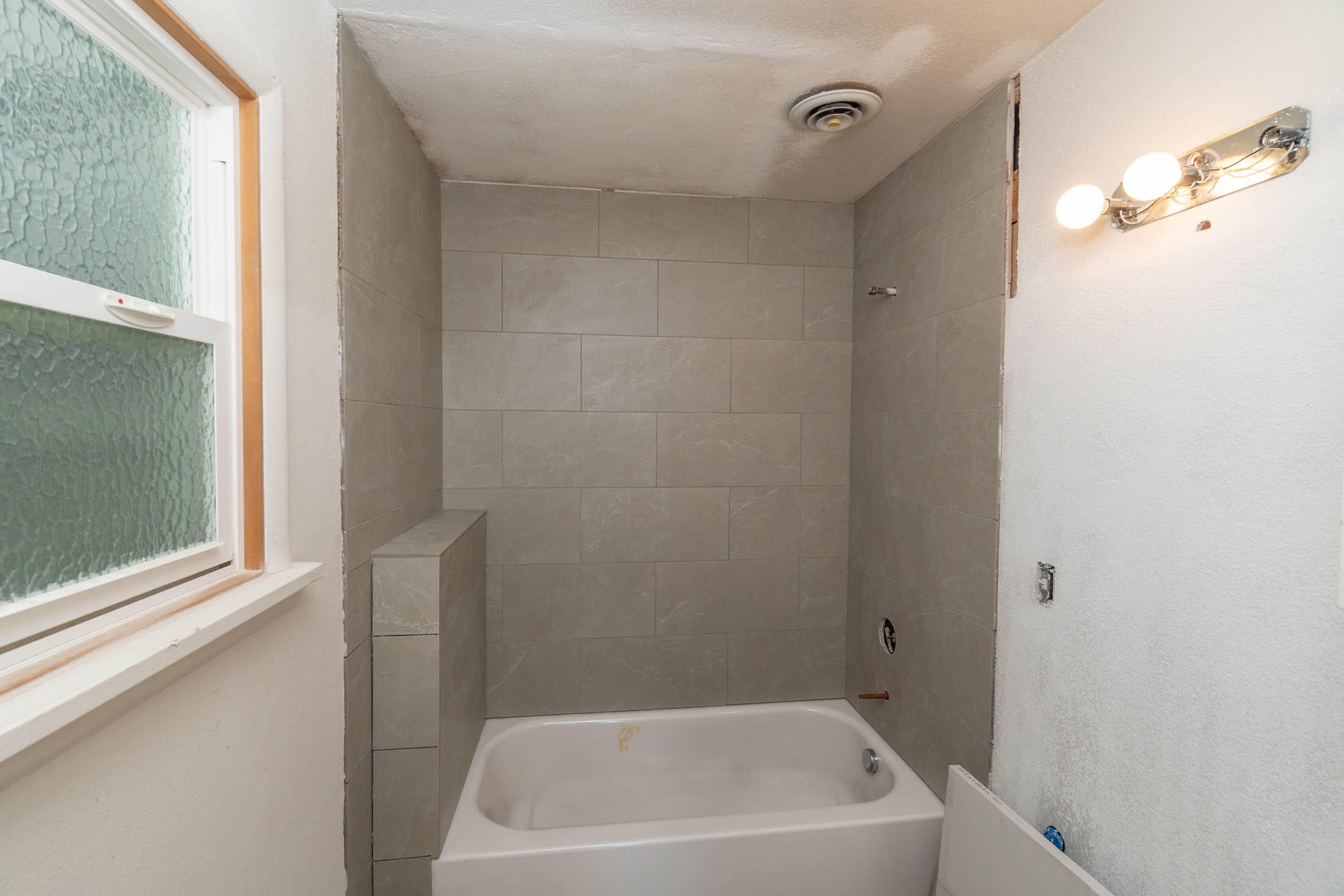 1808 Southwest Kalama Avenue Redmond, OR 97756 - Photo 16 of 22 1808 SW Kalama Ave_0064