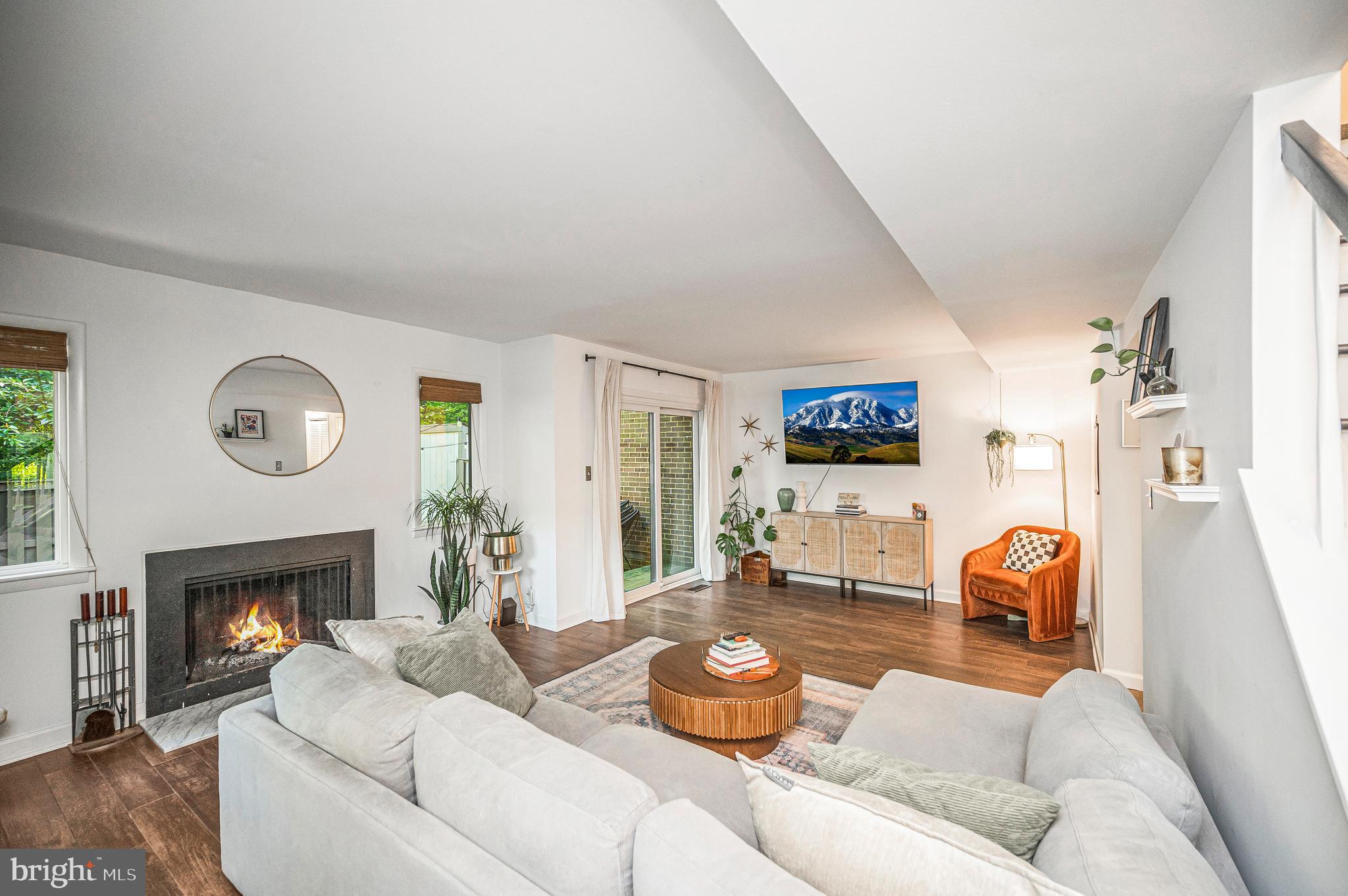 2215 Glencourse Lane Reston, VA 20191 - Photo 9 of 68