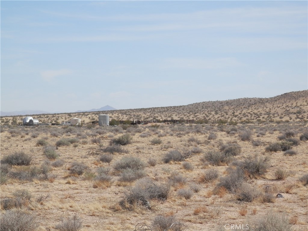 0 Holstead Road Hinkley, CA 92347 - Photo 14 of 15 a view of an empty room