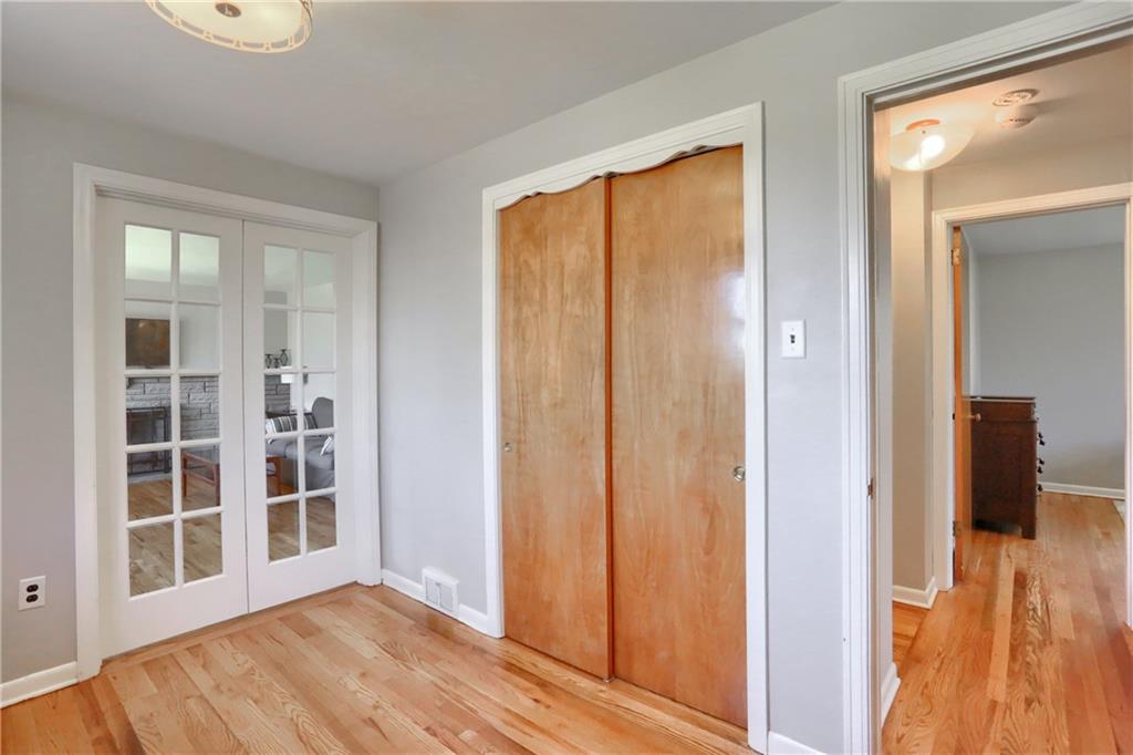 803 Wible Run Road Pittsburgh, PA 15209 - Photo 11 of 21
