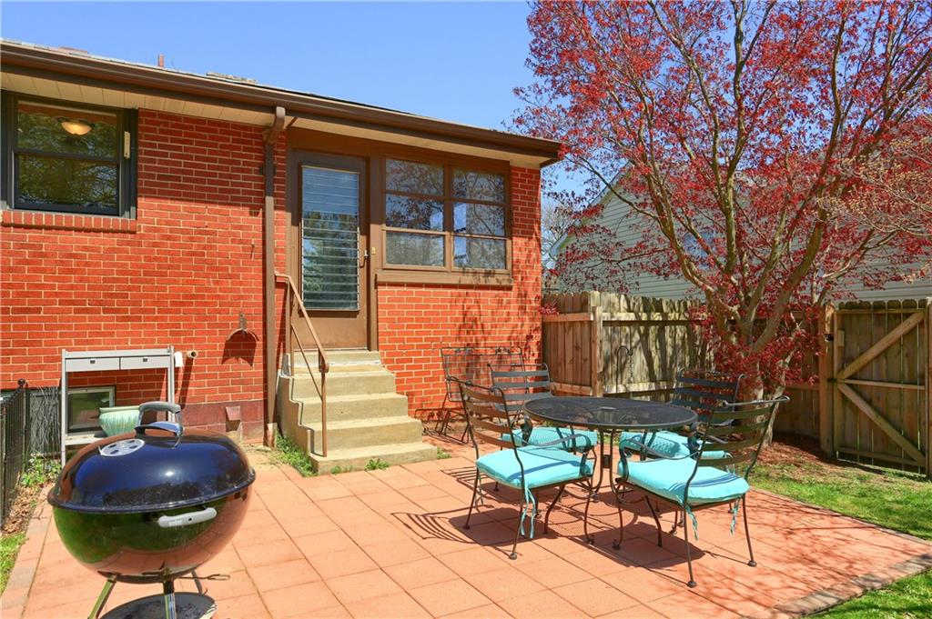 803 Wible Run Road Pittsburgh, PA 15209 - Photo 15 of 21