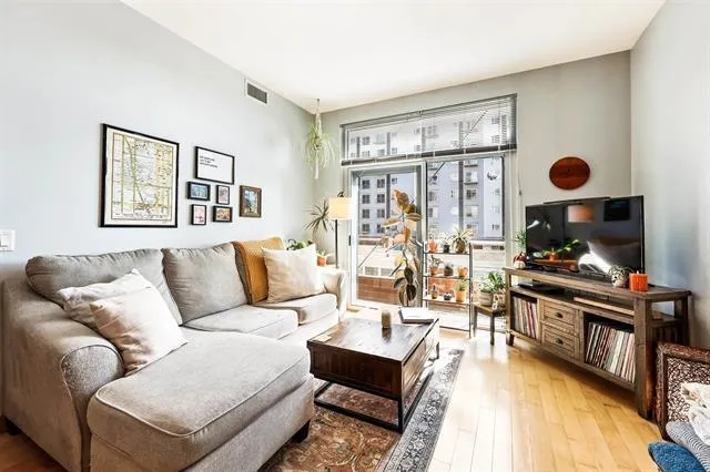 $2,150 | 309 West Washington Avenue, Unit 502, Madison, WI 53703