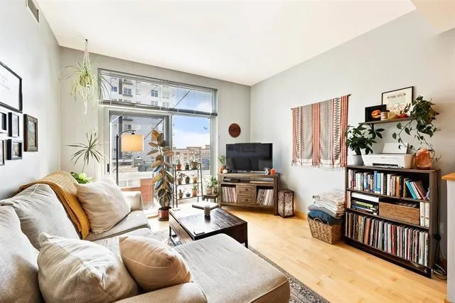 $2,150 | 309 West Washington Avenue, Unit 502, Madison, WI 53703