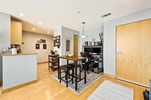 309 West Washington Avenue, Unit 502 Madison, WI 53703 - Photo 5 of 13