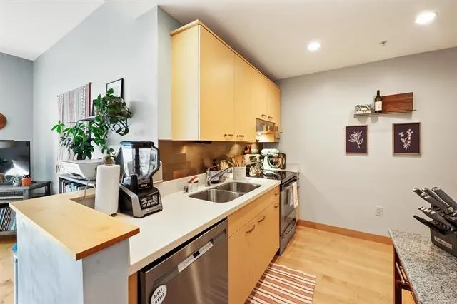 $2,150 | 309 West Washington Avenue, Unit 502, Madison, WI 53703