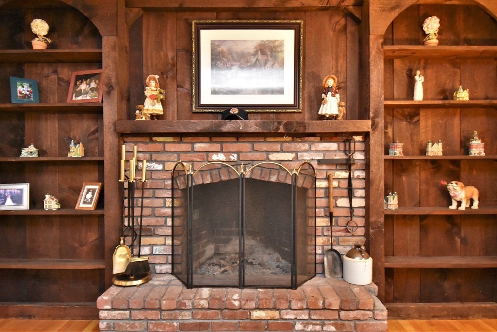 6 Greenway Road Middleton, MA 01949 - Photo 3 of 28 Gallery Image 3