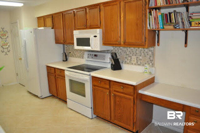 511 West Amanda Avenue Foley, AL 36535 - Photo 10 of 23 Kitchen