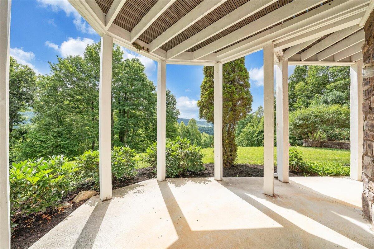 11010 Catawba Road Troutville, VA 24175 - Photo 42 of 68 41-MIB06390