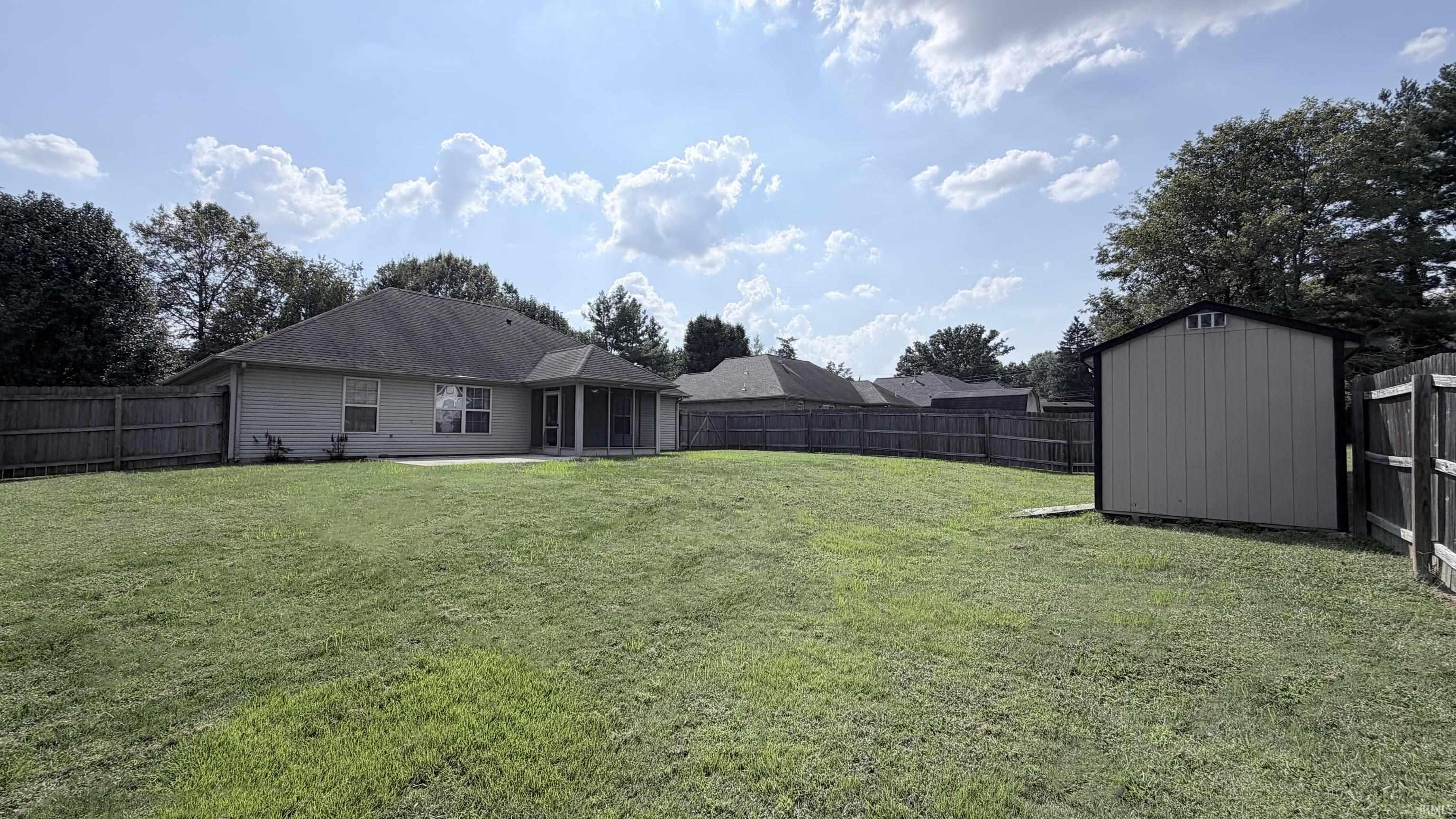 200 East Evergreen Road Evansville, IN 47711 - Photo 2 of 18 Gallery Image 2