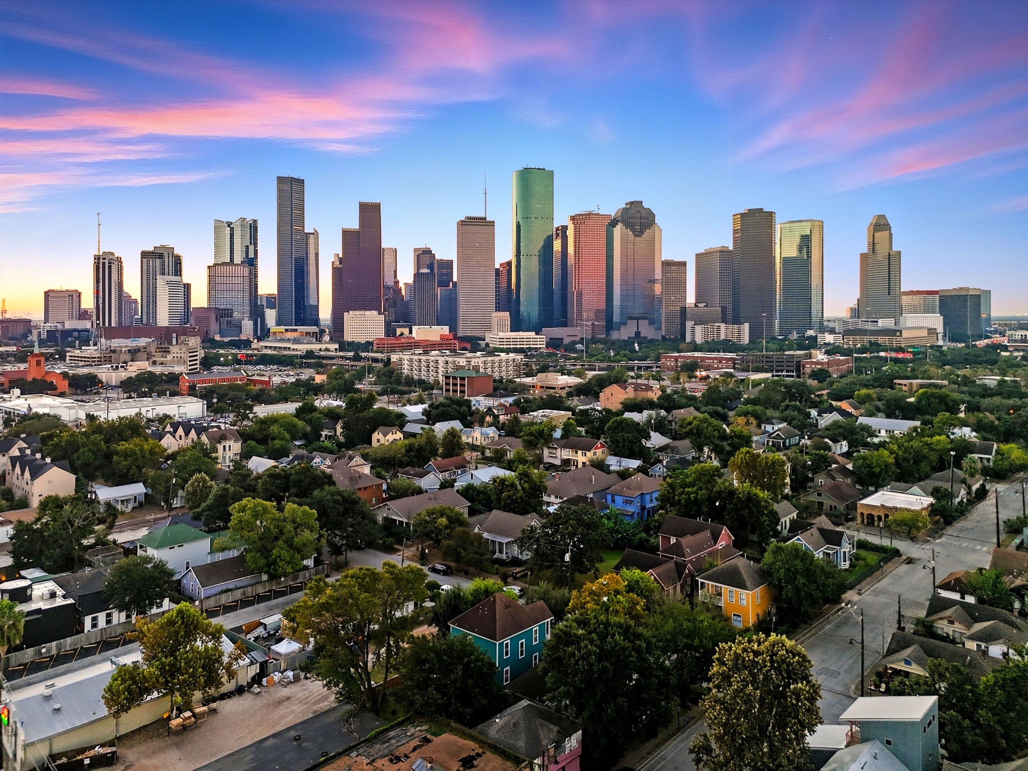 1818 Decatur Street Houston, TX 77007 - Photo 47 of 48 a view of a city with tall buildings