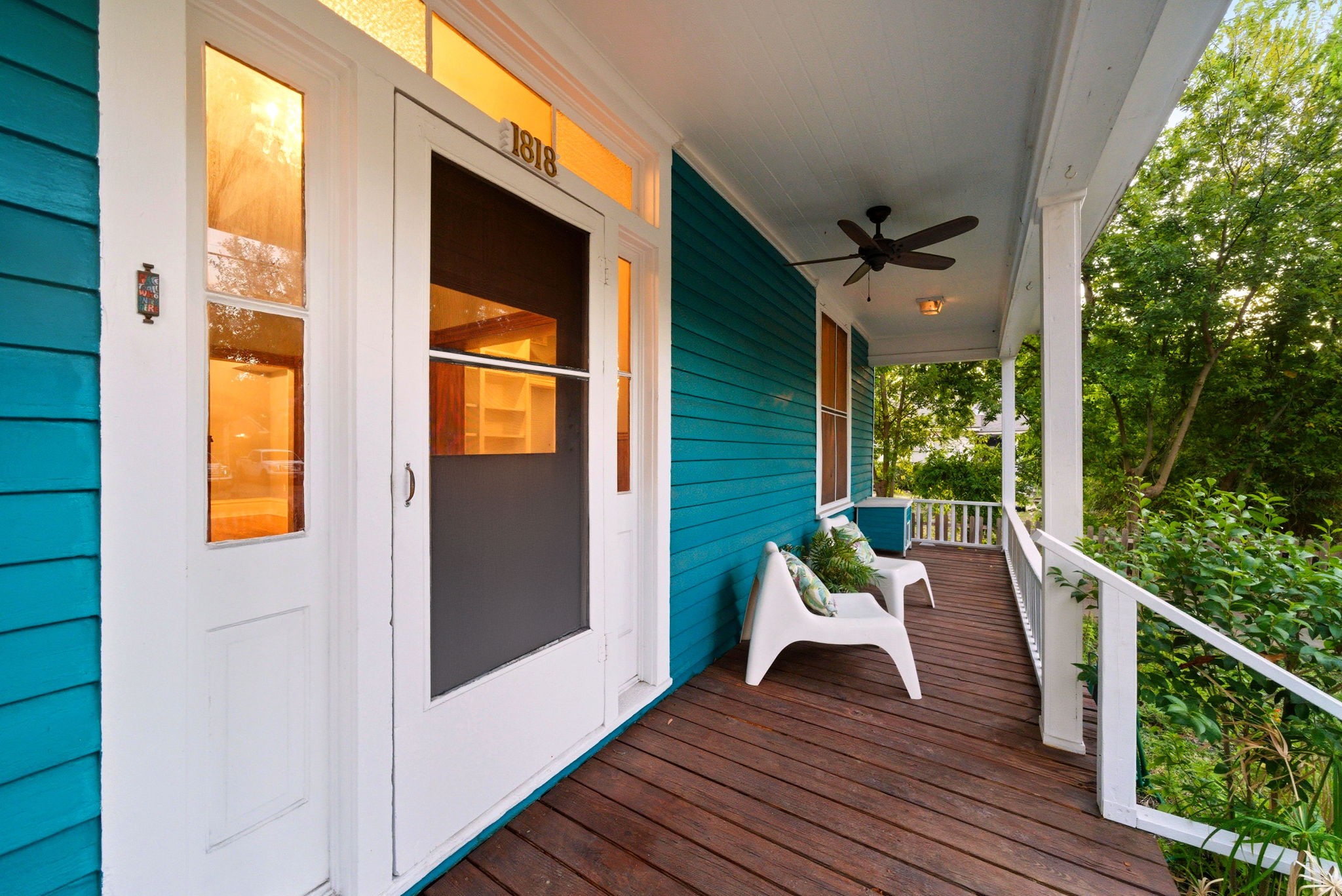 1818 Decatur Street Houston, TX 77007 - Photo 10 of 48 a house with wooden floor and outdoor space