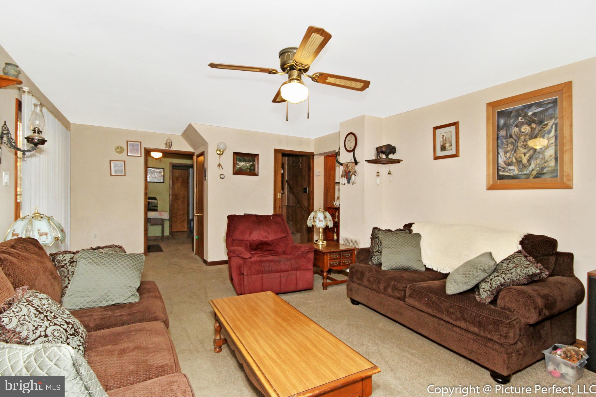 4239 Chestnut Grove Road Keedysville, MD 21756 - Photo 15 of 25 Living Room