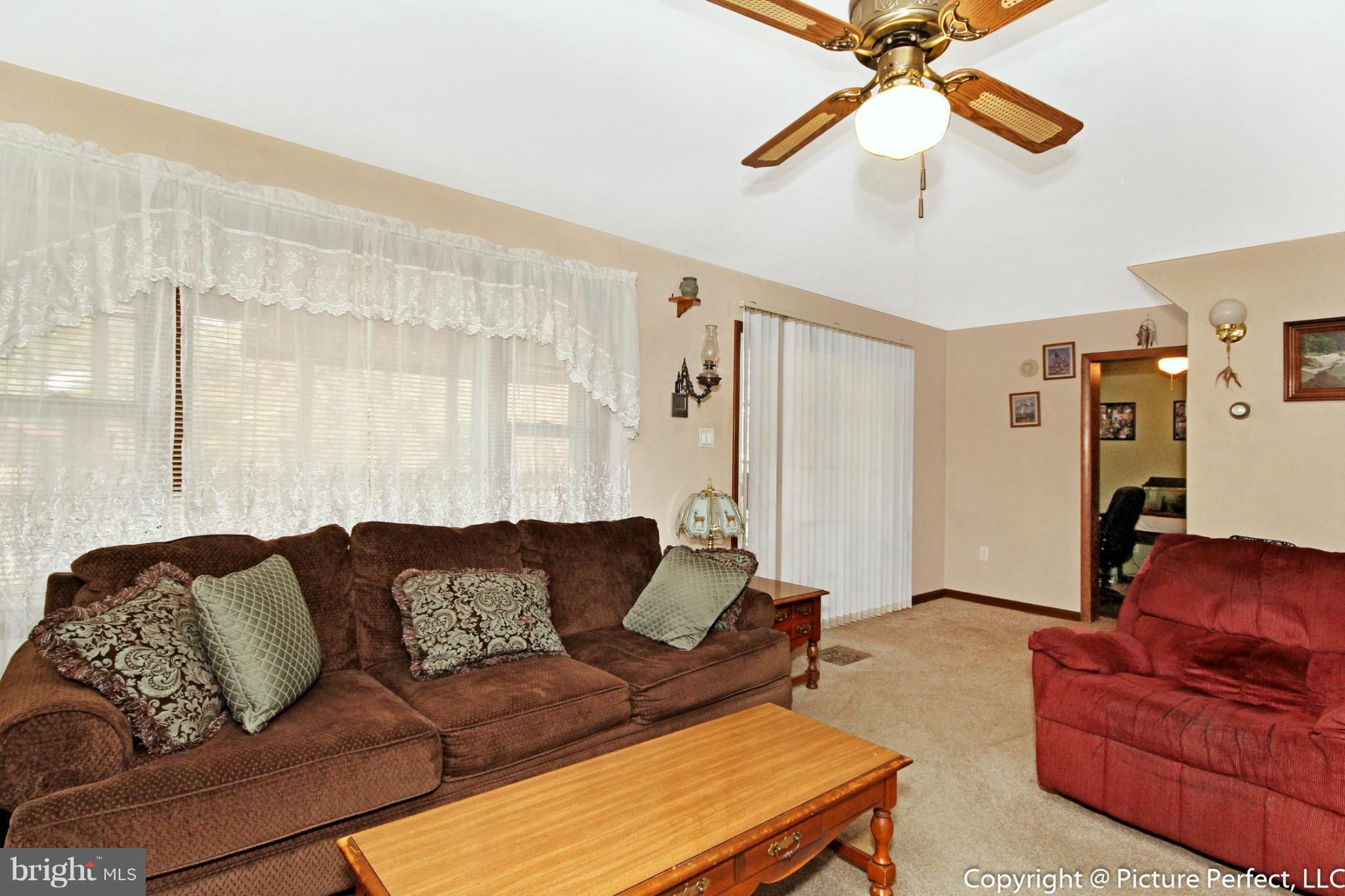4239 Chestnut Grove Road Keedysville, MD 21756 - Photo 16 of 25 Living Room