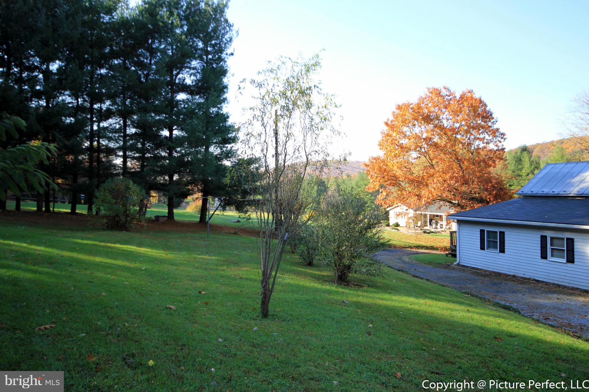 4239 Chestnut Grove Road Keedysville, MD 21756 - Photo 24 of 25 Exterior (Rear)