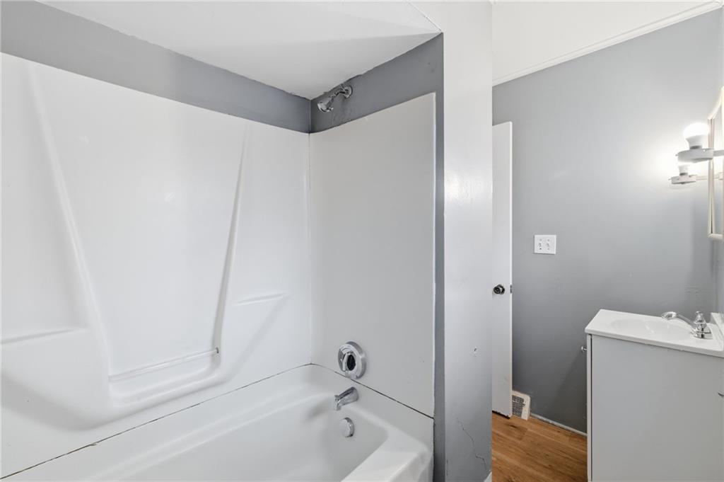 2322 Patterson Avenue Pittsburgh, PA 15218 - Photo 13 of 30