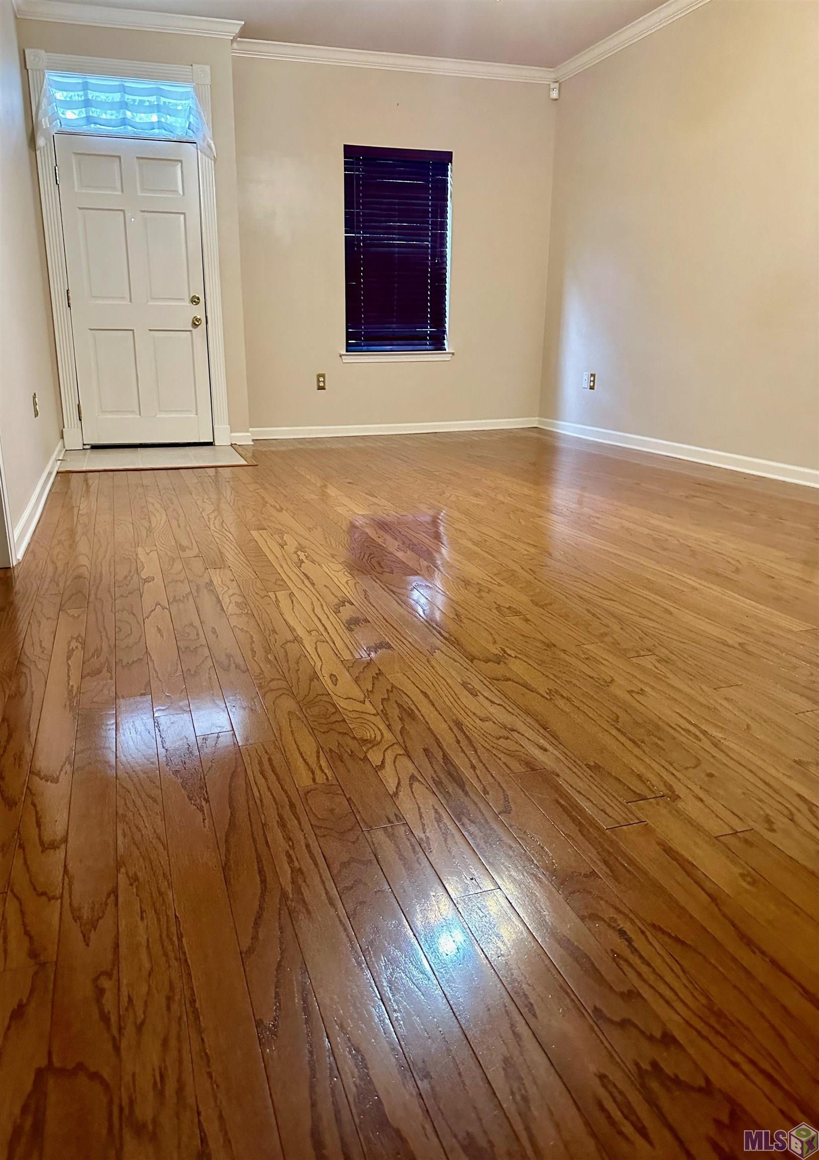 5255 Congress Boulevard, Unit F19 Baton Rouge, LA 70808 - Photo 6 of 7 Living Room