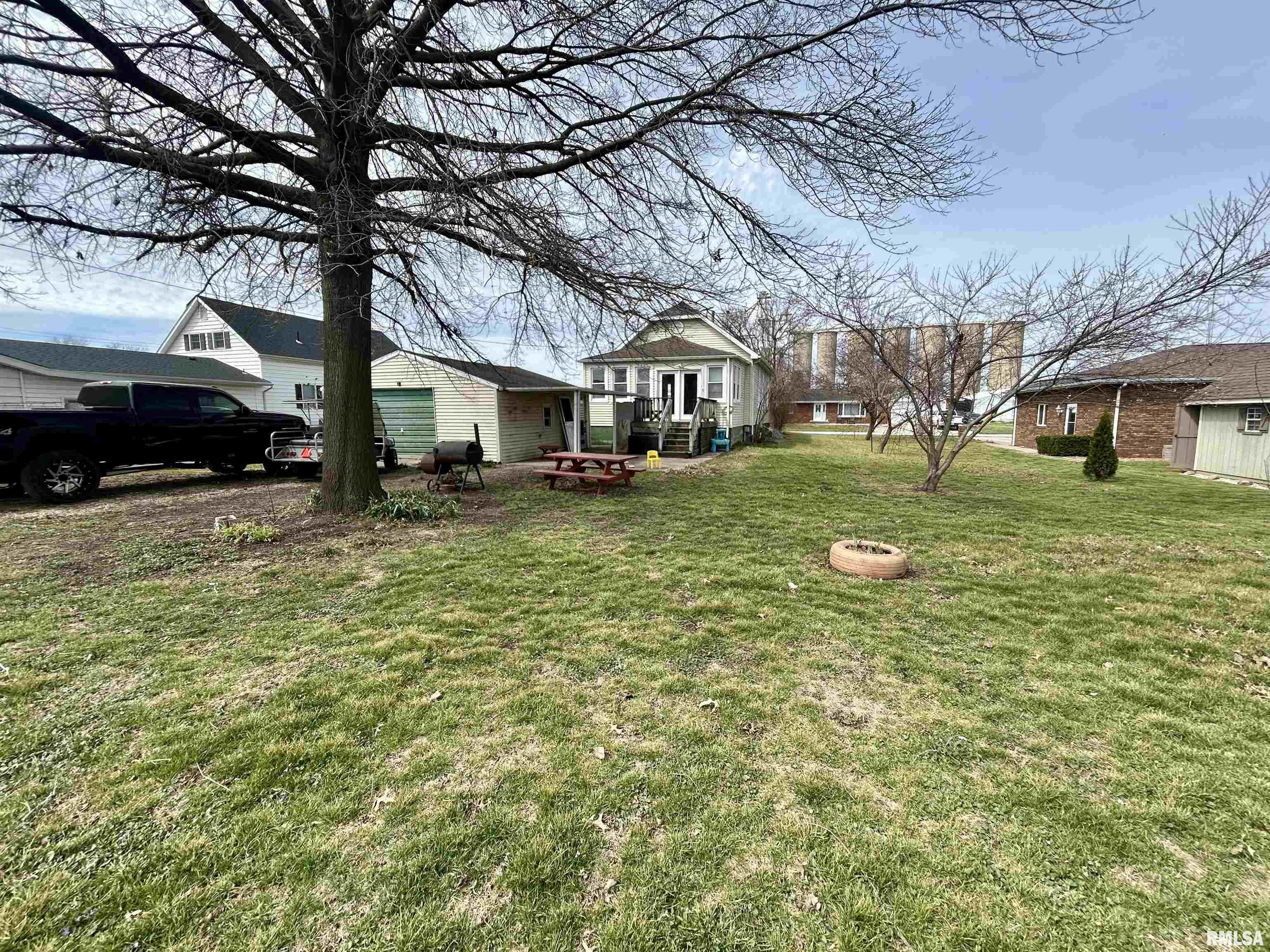 404 South Street Morrisonville, IL 62546 - Photo 21 of 24