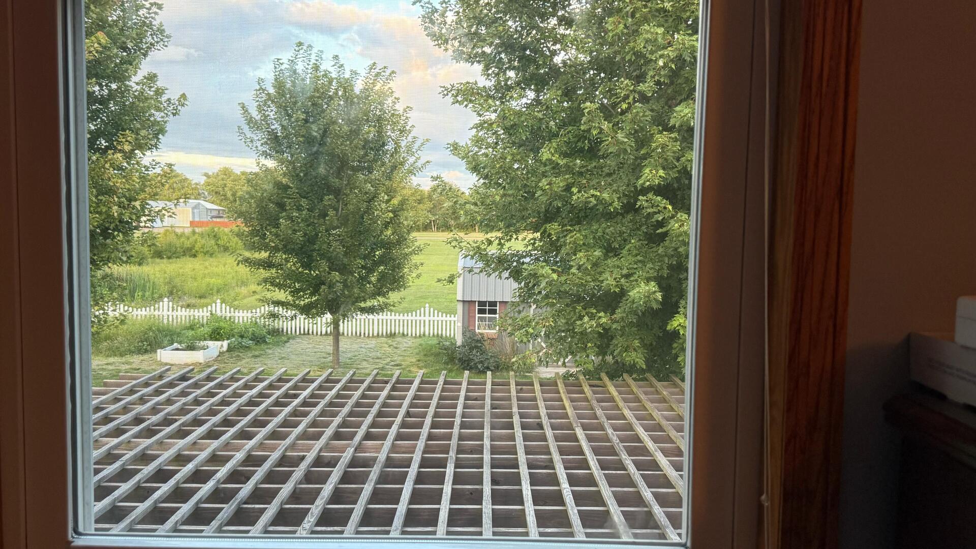 4 Memory Lane Streator, IL 61364 - Photo 14 of 28 a view of a balcony