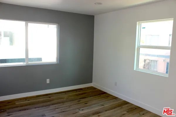 $4,599 | 1552 Winona Boulevard, Los Angeles, CA 90027