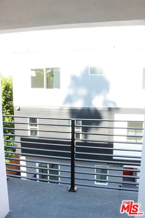 $4,599 | 1552 Winona Boulevard, Los Angeles, CA 90027