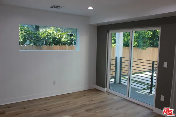 $4,599 | 1552 Winona Boulevard, Los Angeles, CA 90027