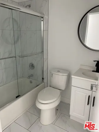 $4,599 | 1552 Winona Boulevard, Los Angeles, CA 90027