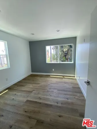 $4,599 | 1552 Winona Boulevard, Los Angeles, CA 90027