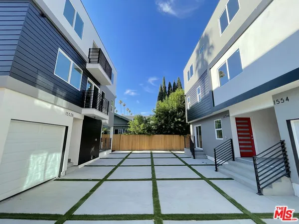 $4,599 | 1552 Winona Boulevard, Los Angeles, CA 90027