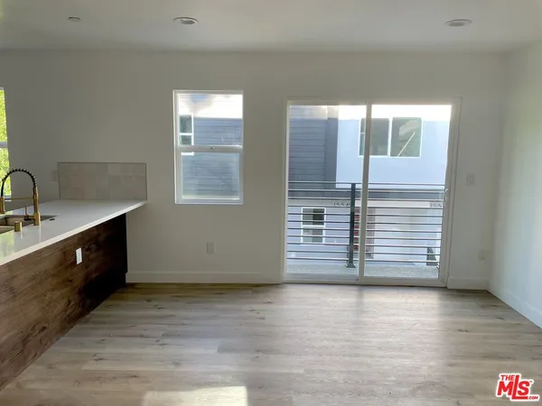 $4,599 | 1552 Winona Boulevard, Los Angeles, CA 90027