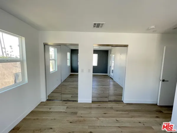 $4,599 | 1552 Winona Boulevard, Los Angeles, CA 90027