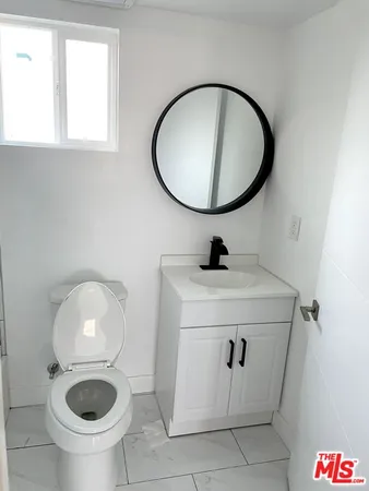 $4,599 | 1552 Winona Boulevard, Los Angeles, CA 90027