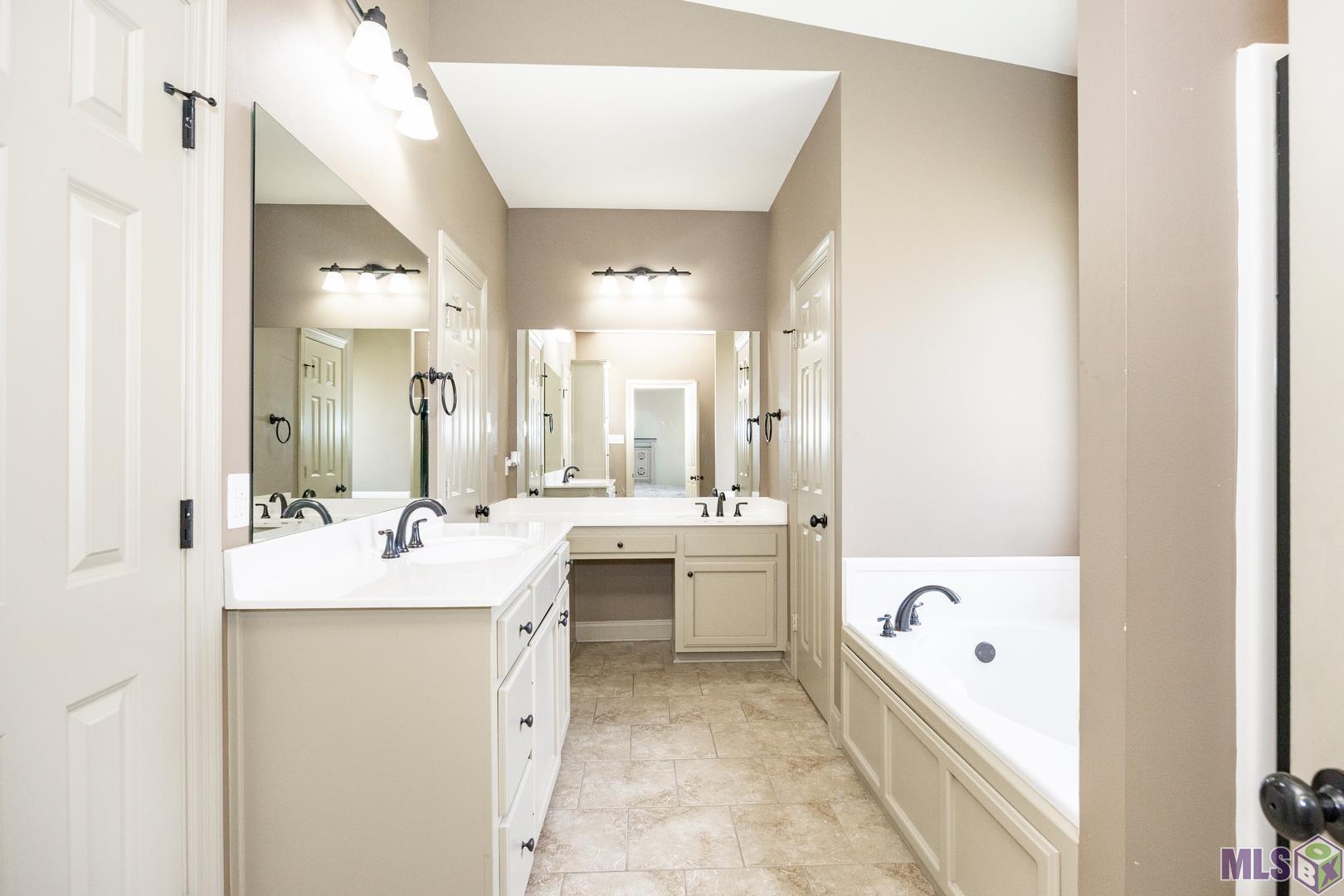 3324 River's Edge Drive Addis, LA 70710 - Photo 15 of 25 Gallery Image 15
