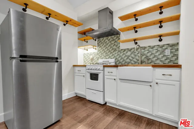 $1,050,000 | 951 Allen Avenue, Pasadena, CA 91104