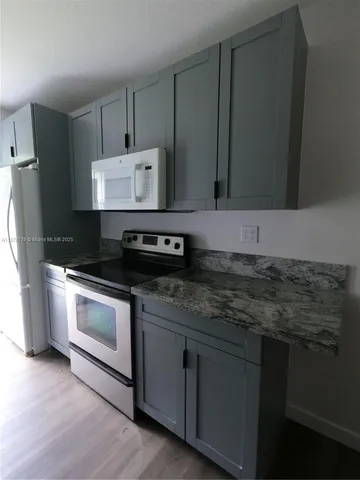 $2,100 | 26633 Southwest 138th Court, Unit 1, Homestead, FL 33032