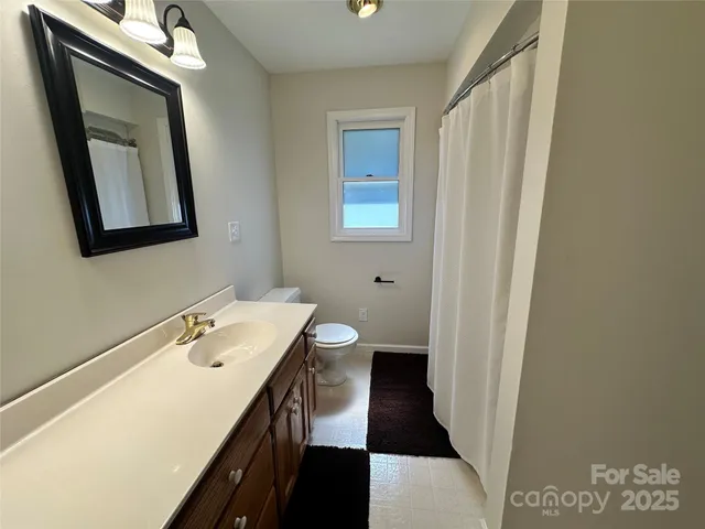 $309,000 | 2309 Briarwood Street, Lenoir, NC 28645