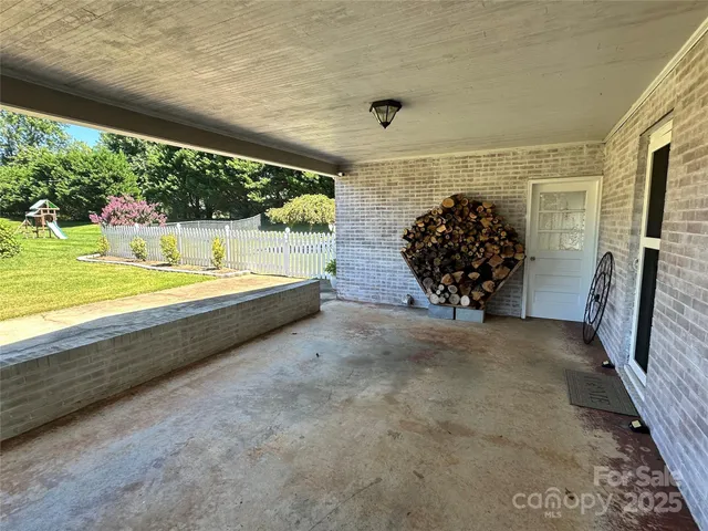 $309,000 | 2309 Briarwood Street, Lenoir, NC 28645