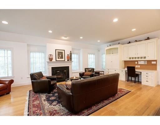 62 Woodcliff Road Wellesley, MA 02481 - Photo 9 of 29