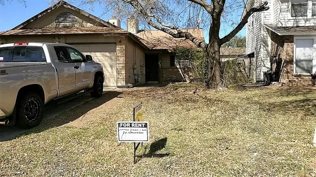 $1,495 | 12214 Thompkins Drive, Unit B, Austin, TX 78753