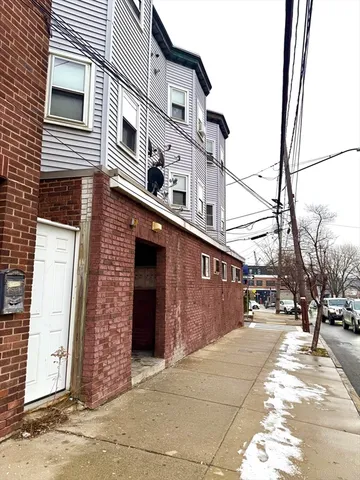 a view of a street with house