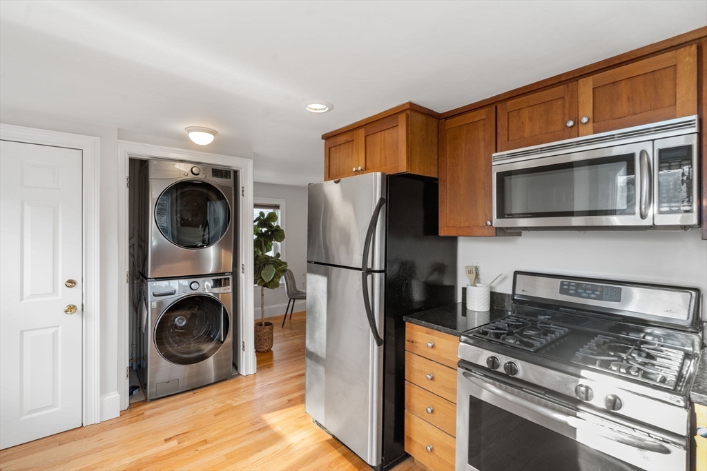 70 Albion Street, Unit 3 Somerville, MA 02143 - Photo 7 of 17