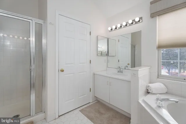 $629,900 | 517 Tuxford Court, Pennington, NJ 08534