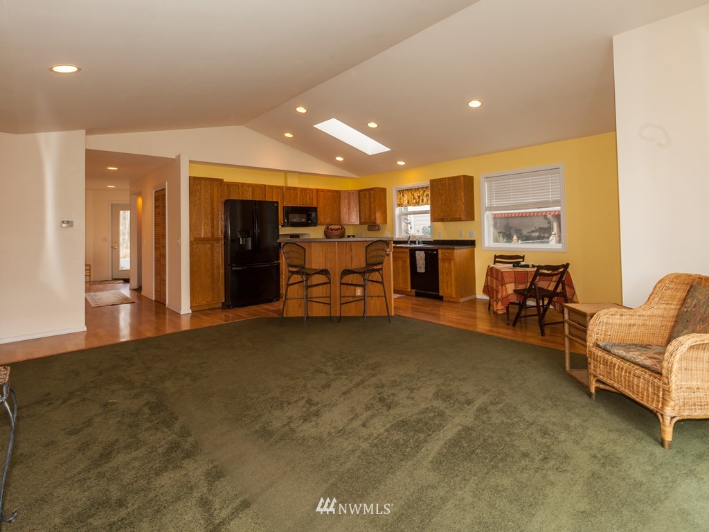 4825 Reindeer Road Freeland, WA 98249 - Photo 3 of 22 Gallery Image 3