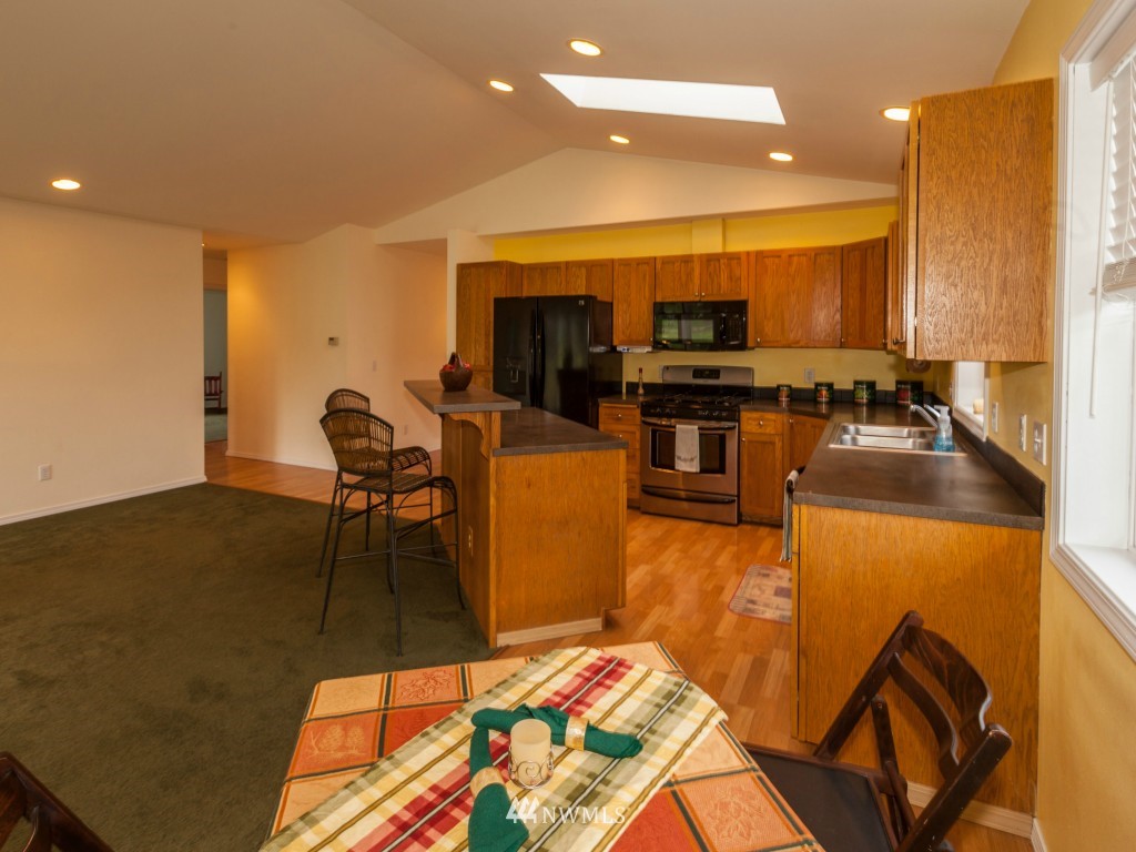 4825 Reindeer Road Freeland, WA 98249 - Photo 6 of 22 Gallery Image 6