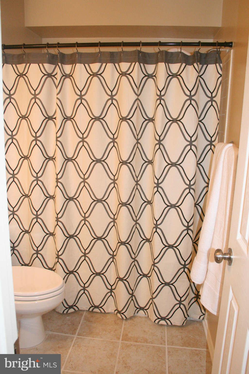 7808 Harrowgate Circle, Unit 21 Springfield, VA 22152 - Photo 14 of 16 Bath